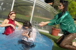 Nessa Devil, Kety Pearl and Donna Joe in pool
